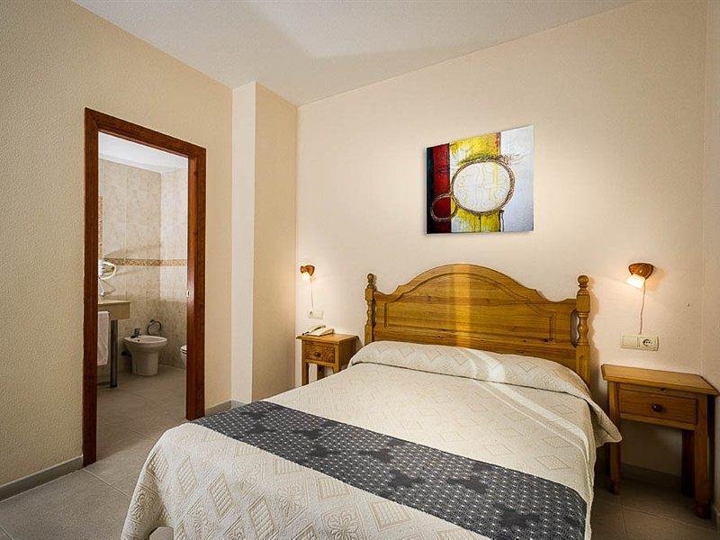 Mare Estepona Hotel Exterior photo